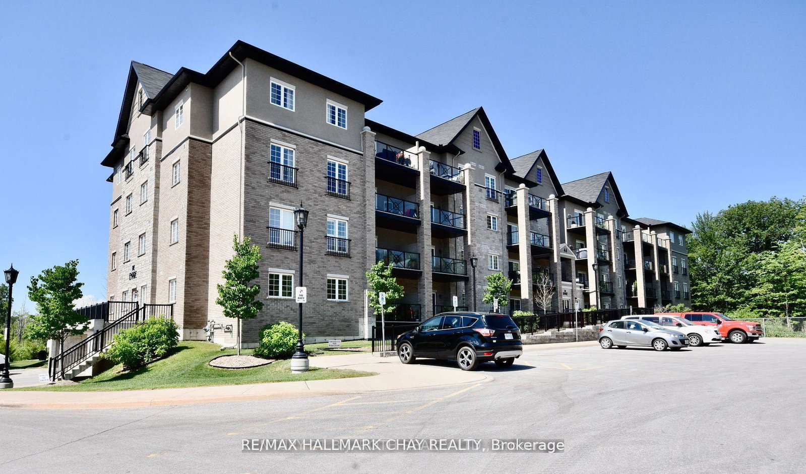 44-ferndale-drive-s-barrie-ontario-s12552680