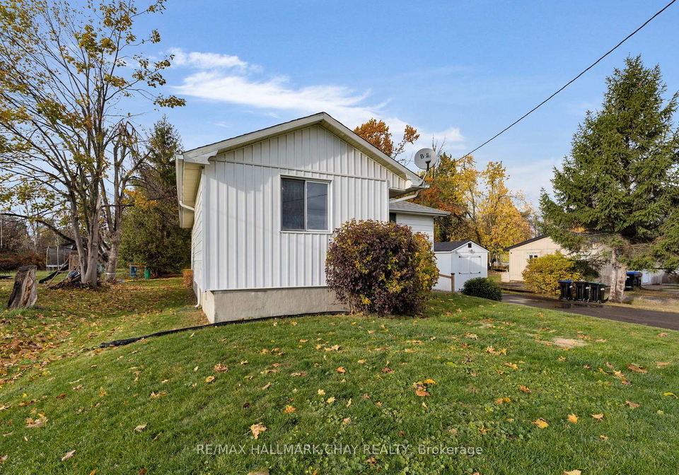 2344-11-highway-s-oro-medonte-ontario-s12553034
