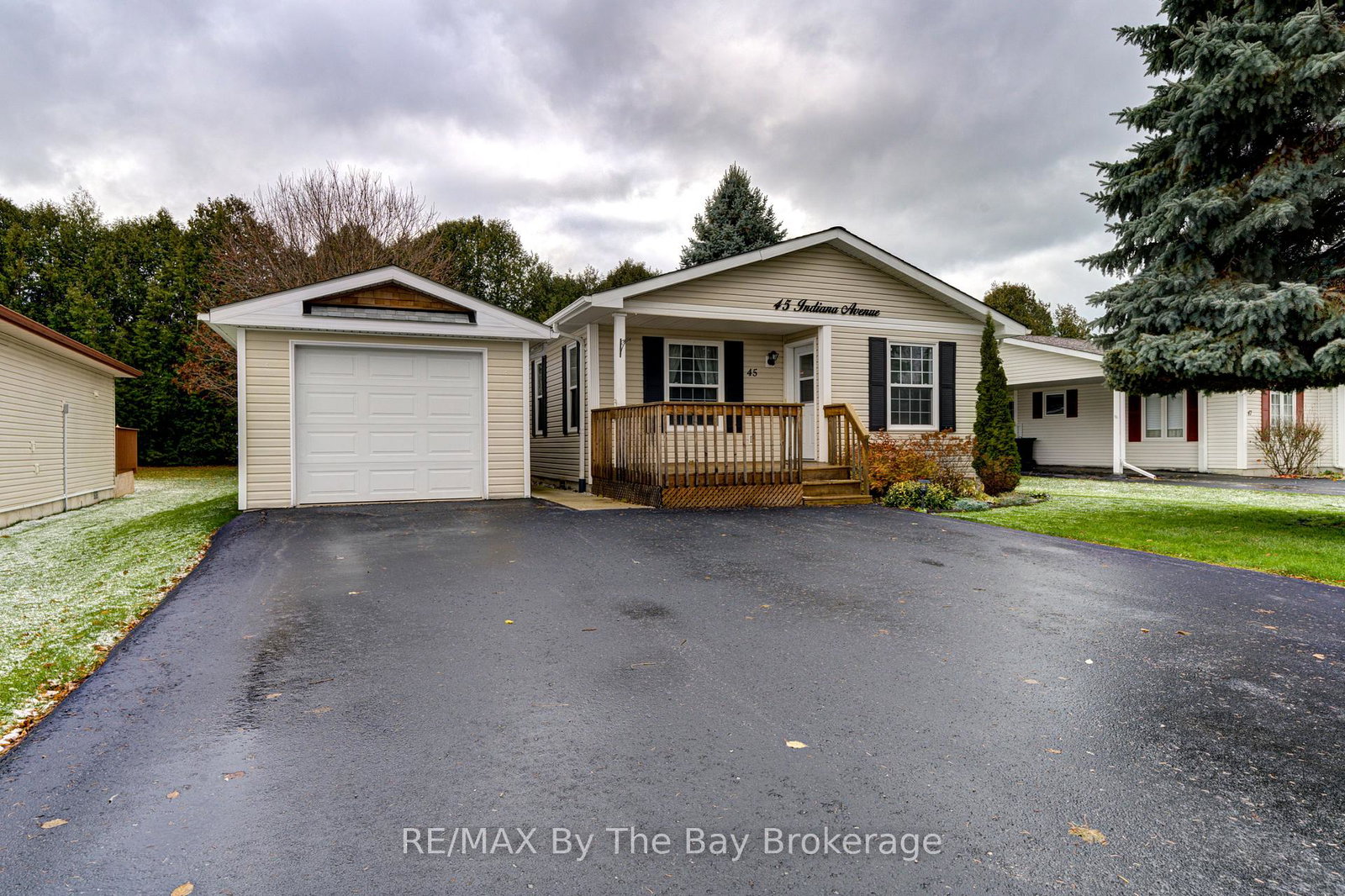 45-indiana-avenue-wasaga-beach-ontario-s12554862