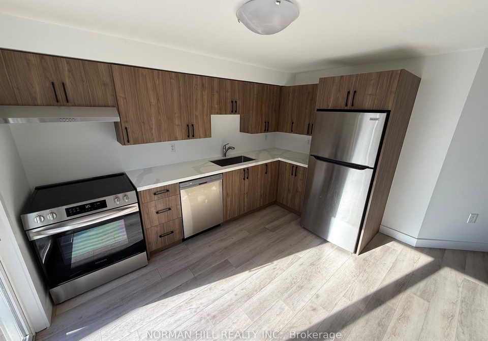 17-hewitt-place-barrie-ontario-s12556098
