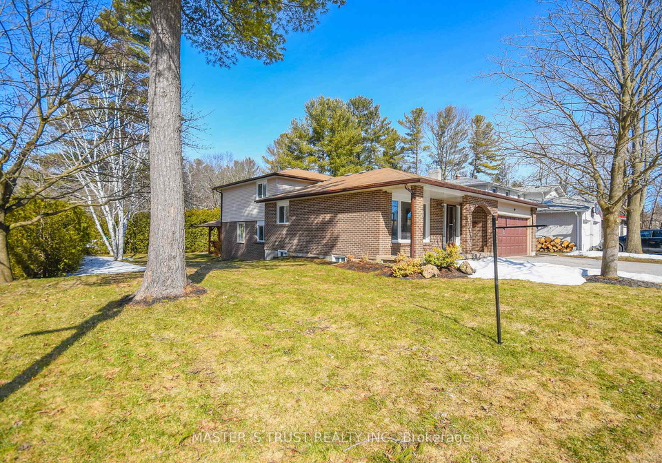 197-browning-trail-barrie-ontario-s12556134