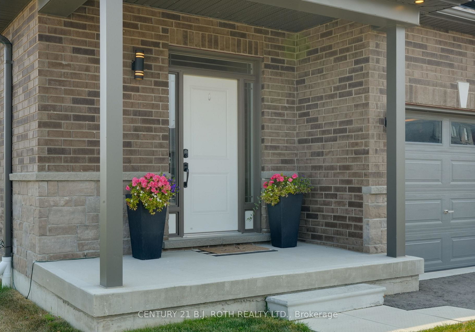124-ritchie-crescent-springwater-ontario-s12556352