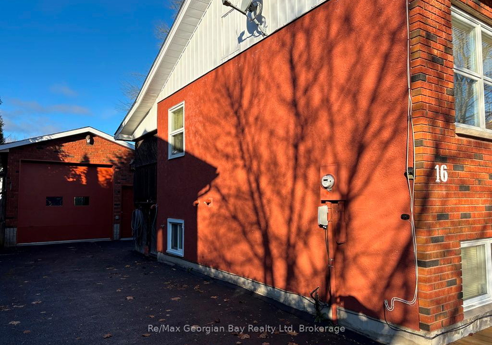 16-community-centre-drive-severn-ontario-s12556370