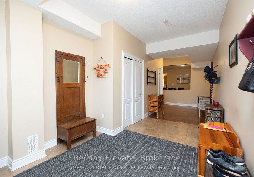 4-trotter-court-barrie-ontario-s12556610