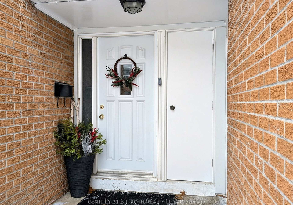 235-steel-street-barrie-ontario-s12557784