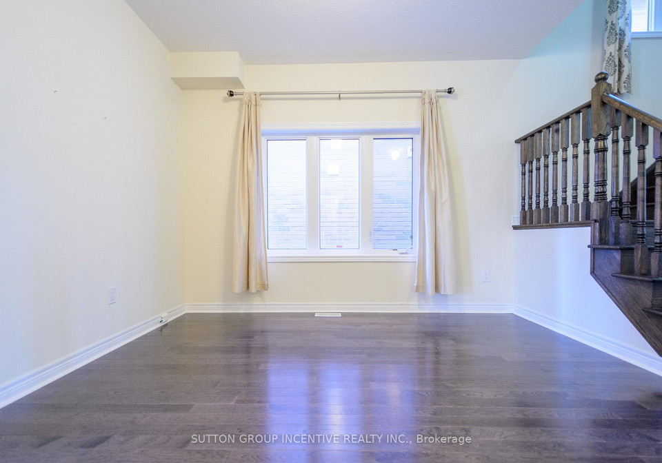 15-forsyth-crescent-barrie-ontario-s12557854