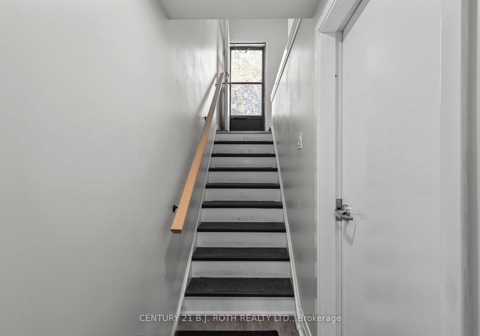 215-rose-street-barrie-ontario-s12559198