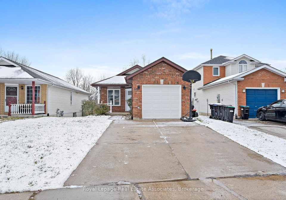 16-bush-street-collingwood-ontario-s12566628