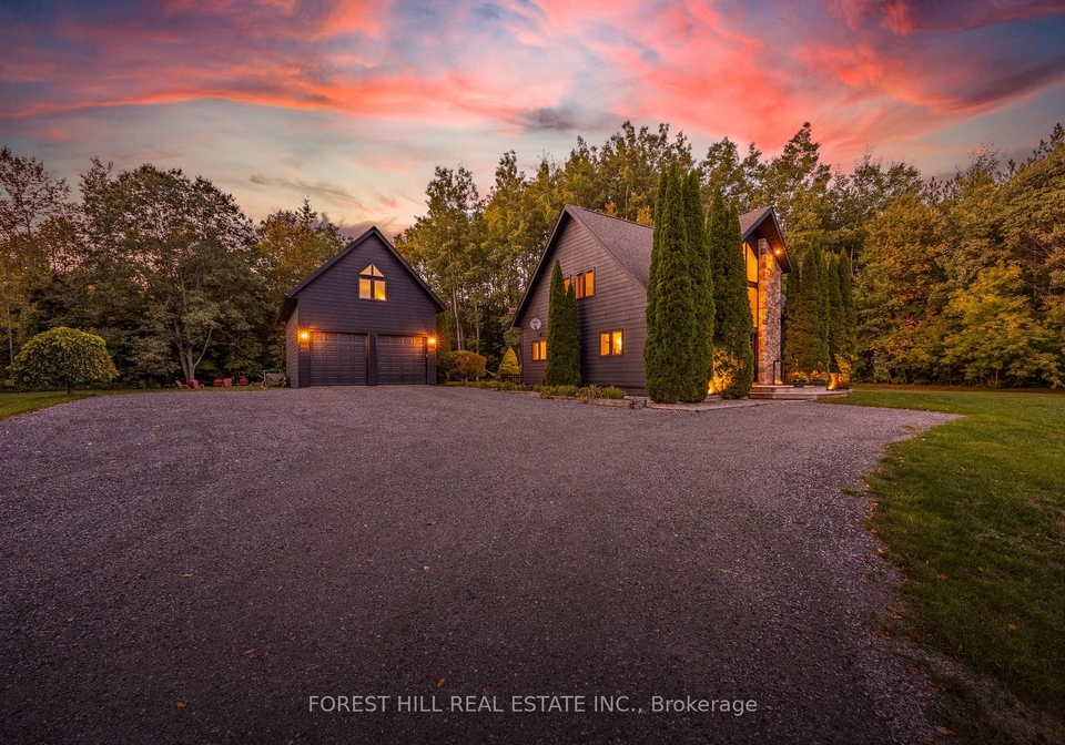 3328-flos-road-6-w-springwater-ontario-s12568754