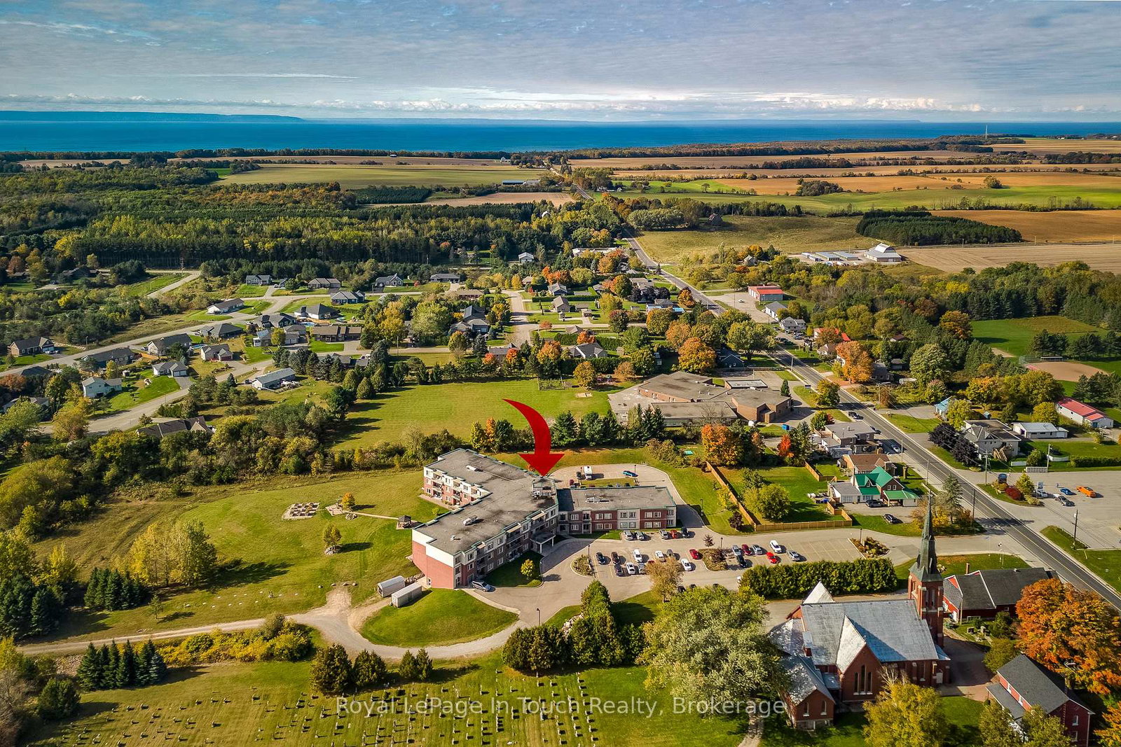 333-lafontaine-road-w-tiny-ontario-s12569568