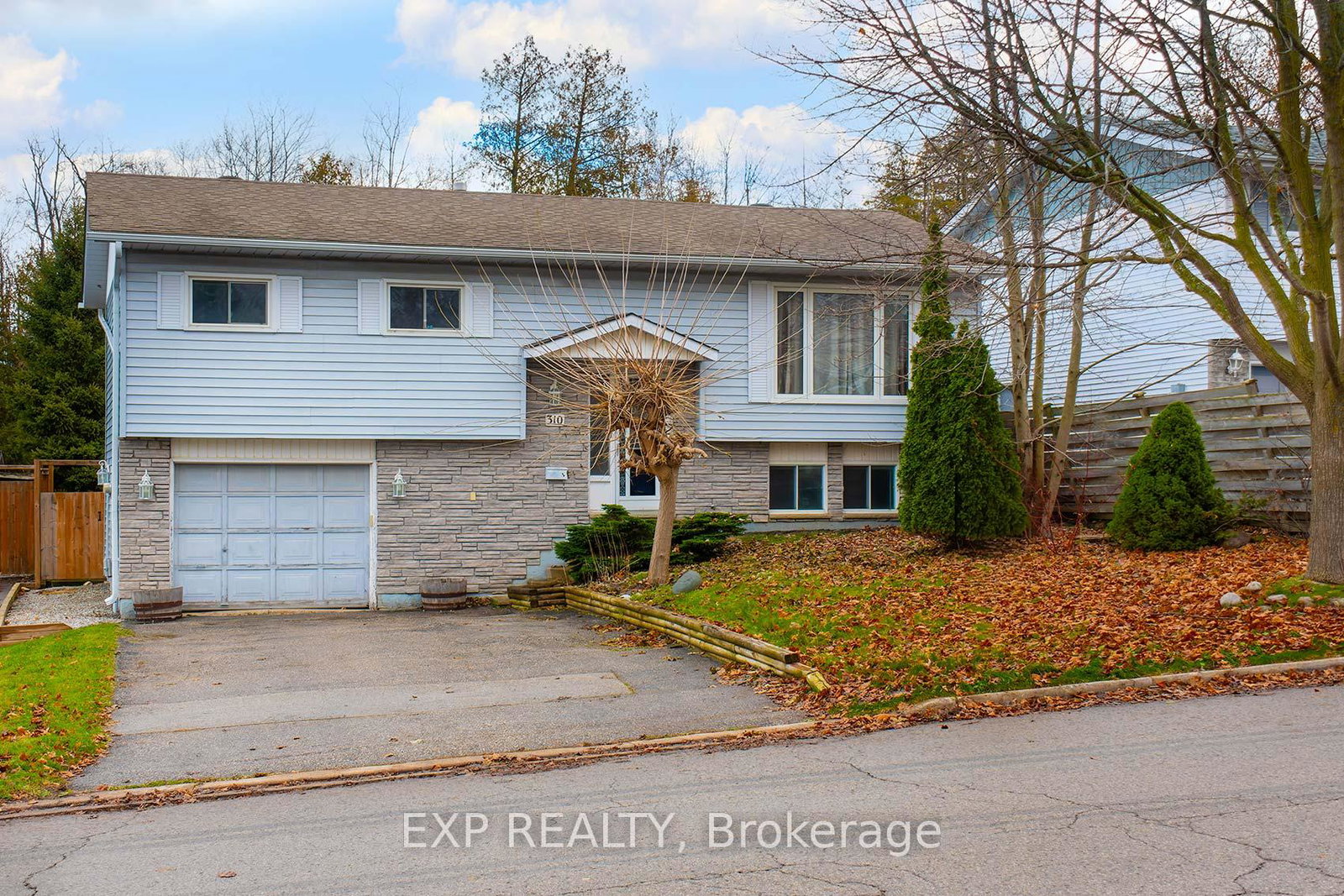 310-crawford-street-barrie-ontario-s12573470