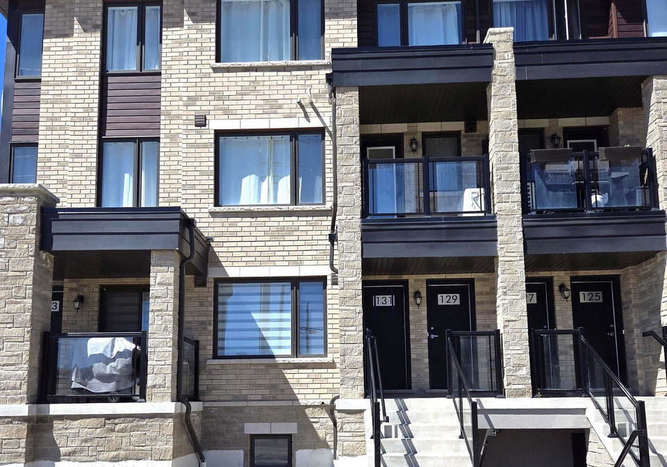 131-appletree-lane-barrie-ontario-s12576338