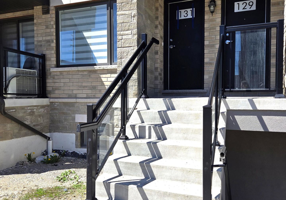 131-appletree-lane-barrie-ontario-s12576338