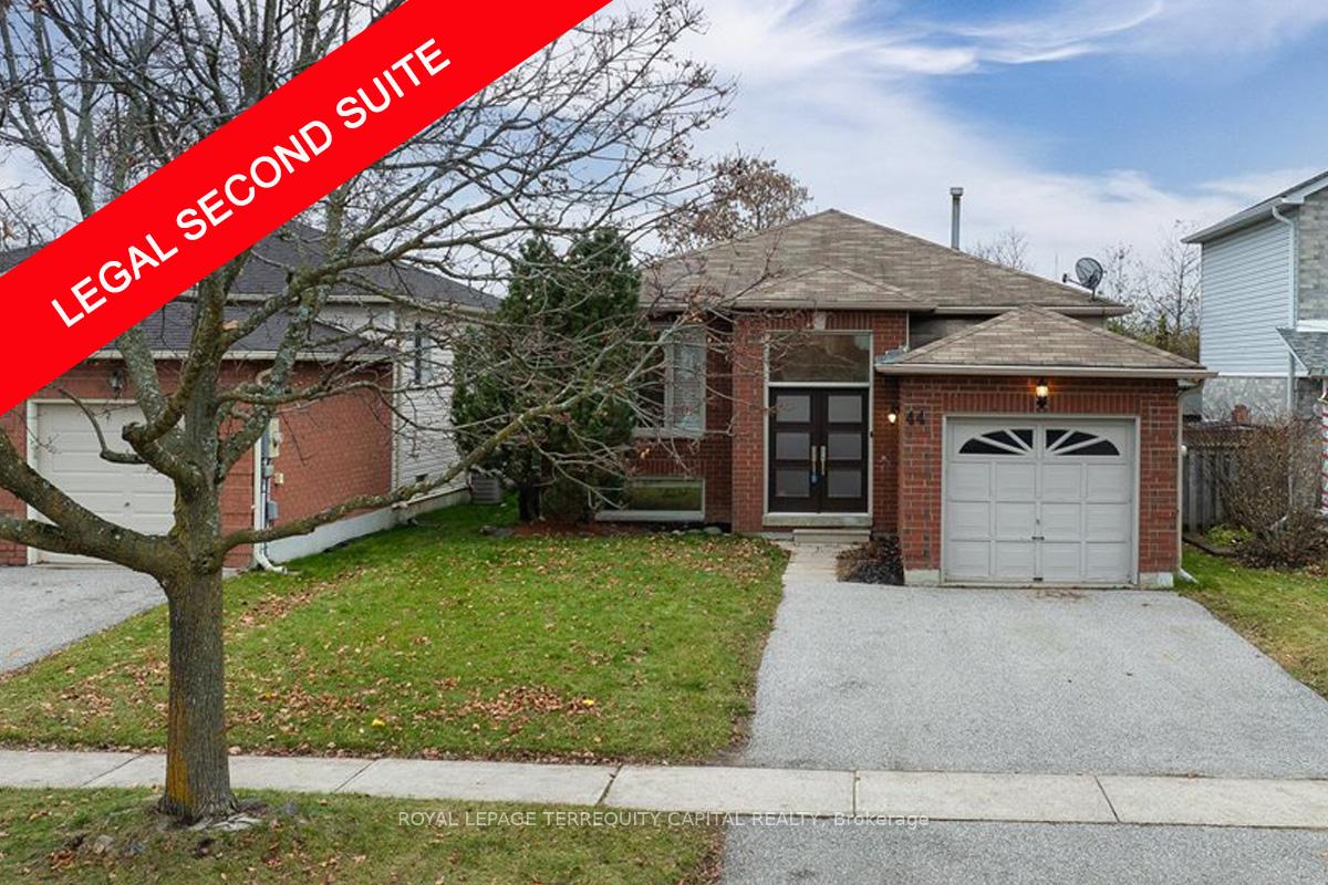 44-ward-drive-barrie-ontario-s12579642