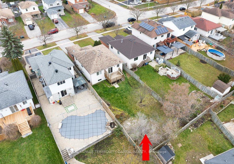 44-ward-drive-barrie-ontario-s12579642