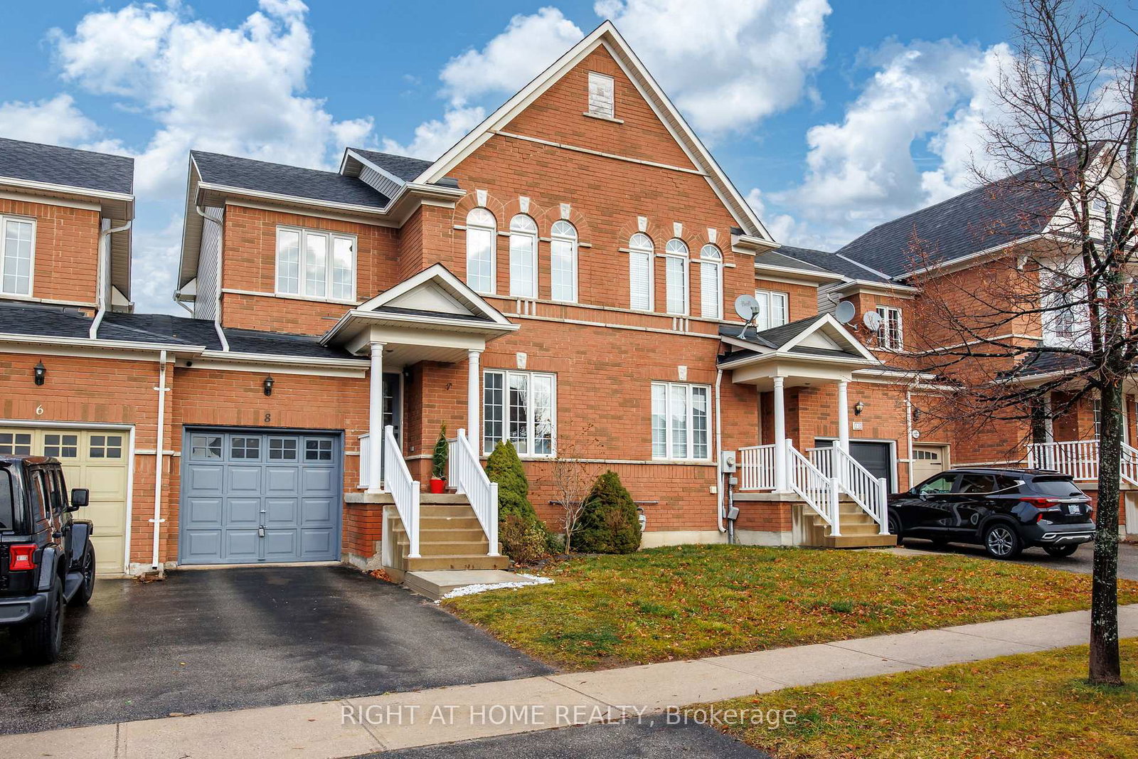 8-diana-way-barrie-ontario-s12581872