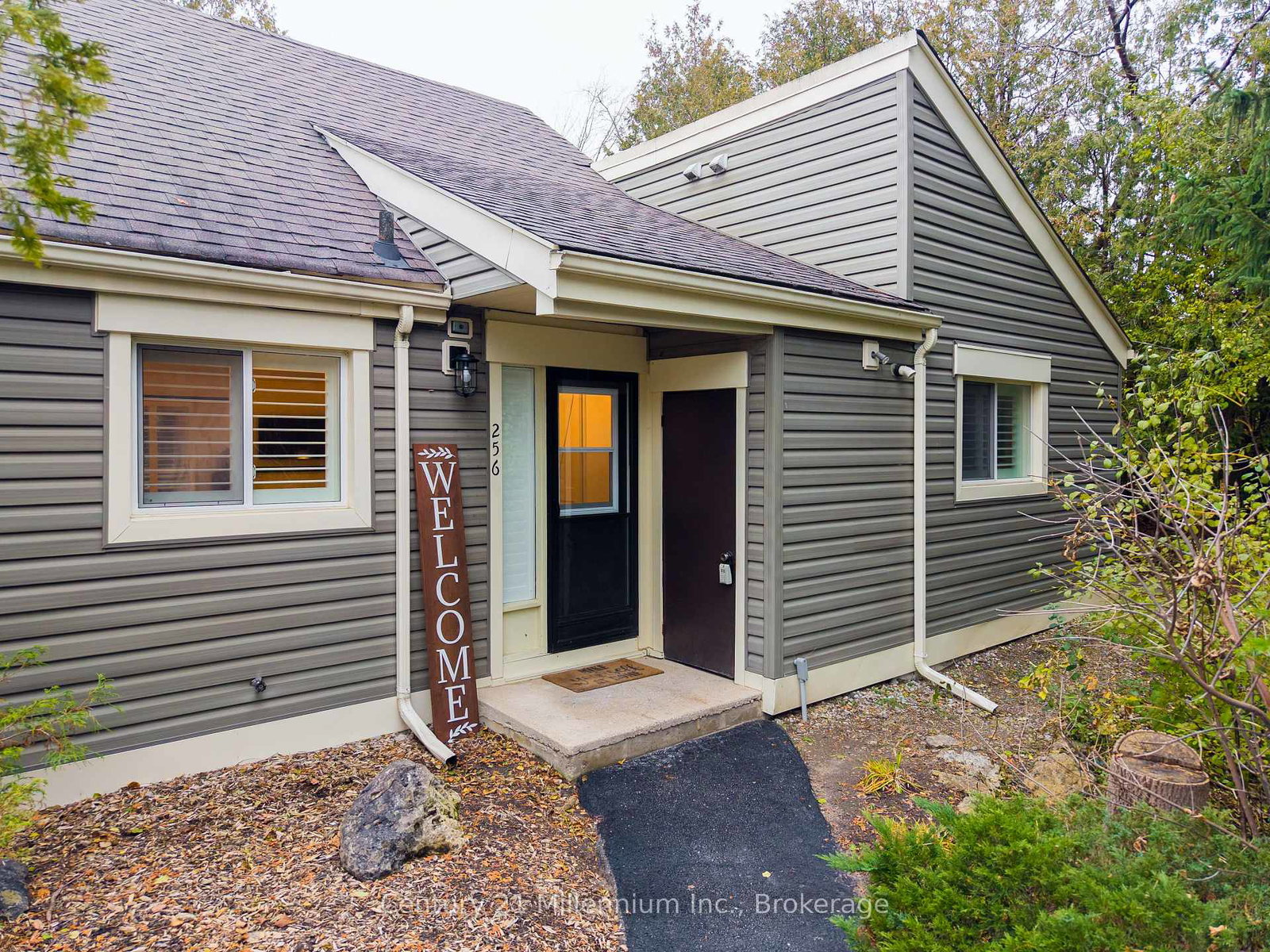 13-harbour-street-w-collingwood-ontario-s12584390