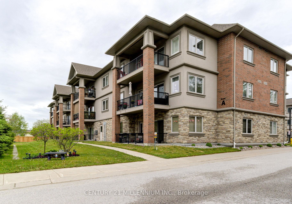 19a-yonge-street-n-springwater-ontario-s12584760