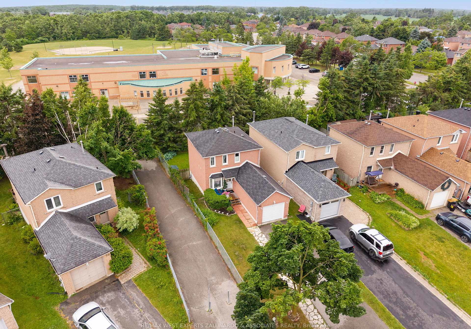 64-wallace-drive-barrie-ontario-s12584982
