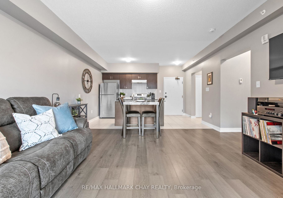 4-spice-way-barrie-ontario-s12586252