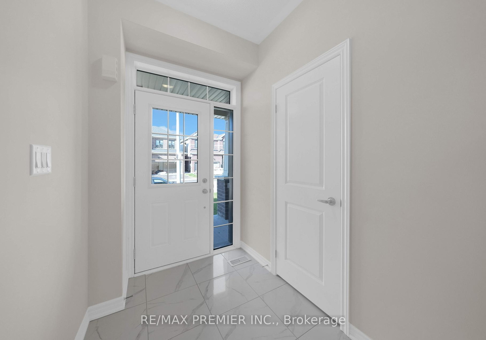 16-prudhoe-terrace-barrie-ontario-s12586520
