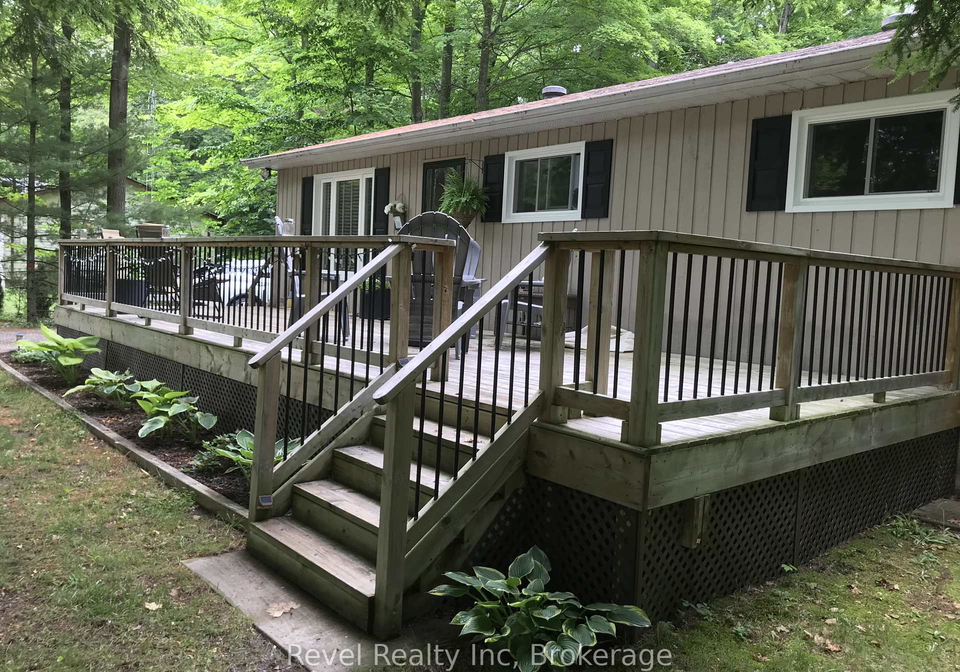 110-wolfe-trail-tiny-ontario-s12590194