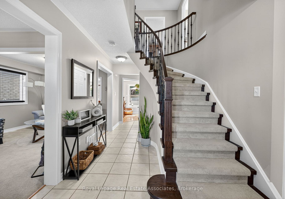 56-bird-street-barrie-ontario-s12591206