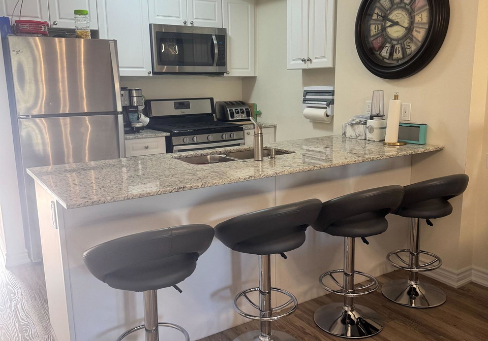 2-cove-court-collingwood-ontario-s12591768