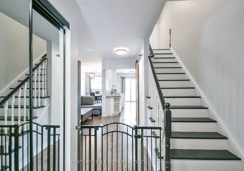 5-black-cherry-crescent-n-barrie-ontario-s12592676