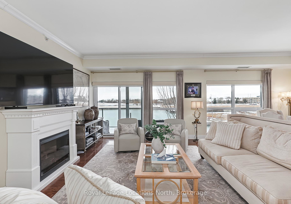 1-shipyard-lane-collingwood-ontario-s12594074