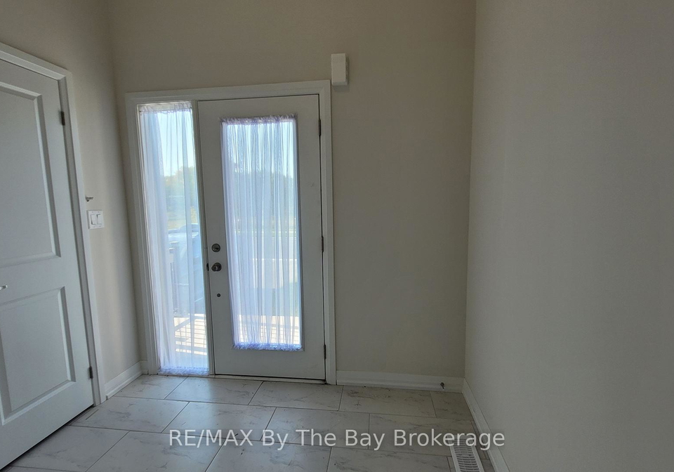 65-federica-crescent-wasaga-beach-ontario-s12595532