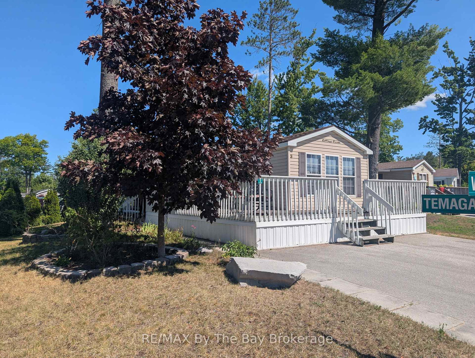 2-white-pines-trail-wasaga-beach-ontario-s12596254