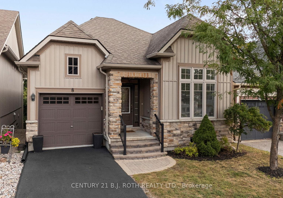 8-canterbury-circle-orillia-ontario-s12596972