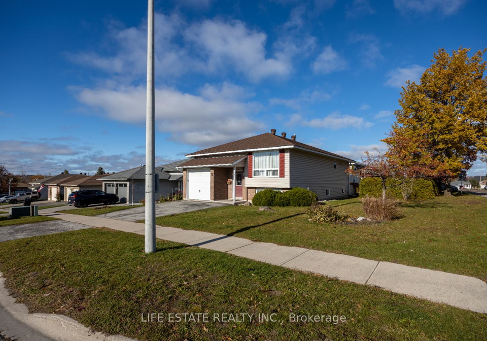 72-calverley-street-orillia-ontario-s12599620
