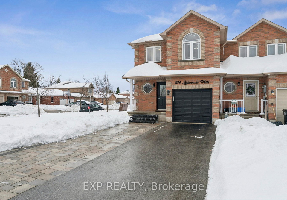 104-sydenham-wells-barrie-ontario-s12600274