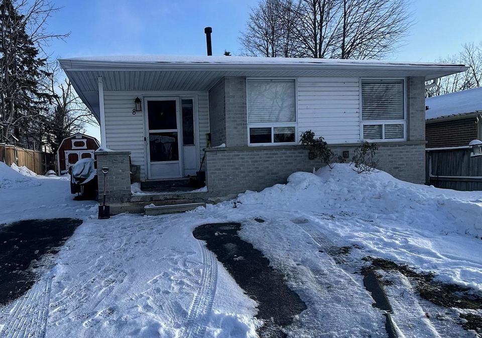 8-daphne-crescent-barrie-ontario-s12600376