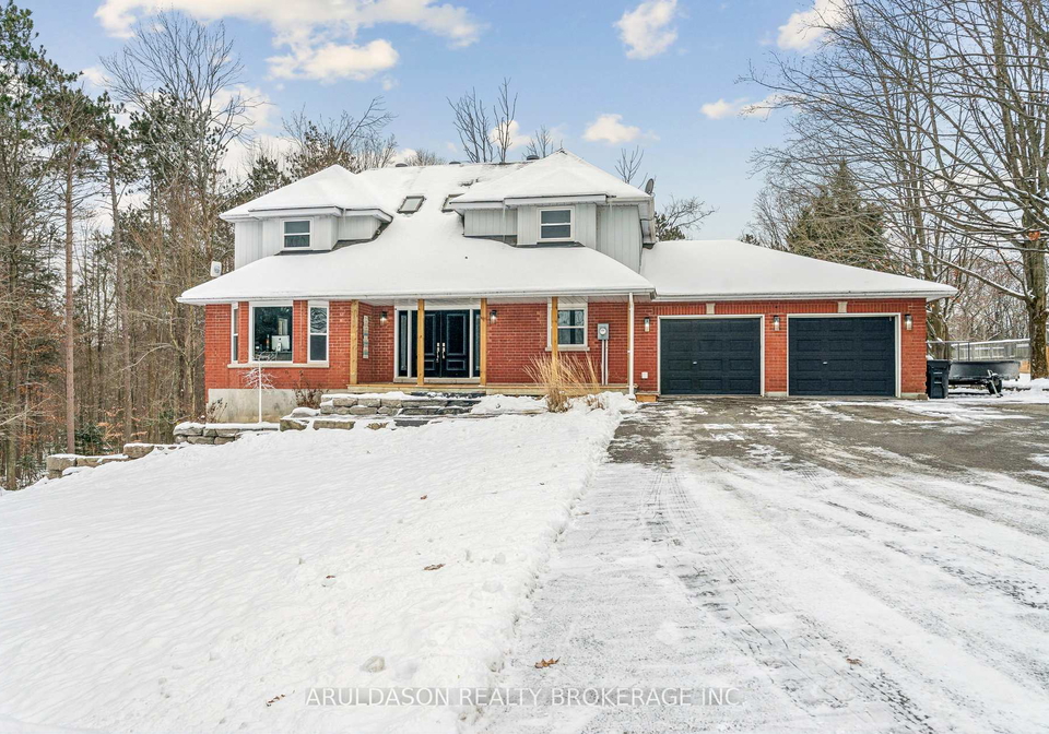 602-scarlett-line-springwater-ontario-s12601856