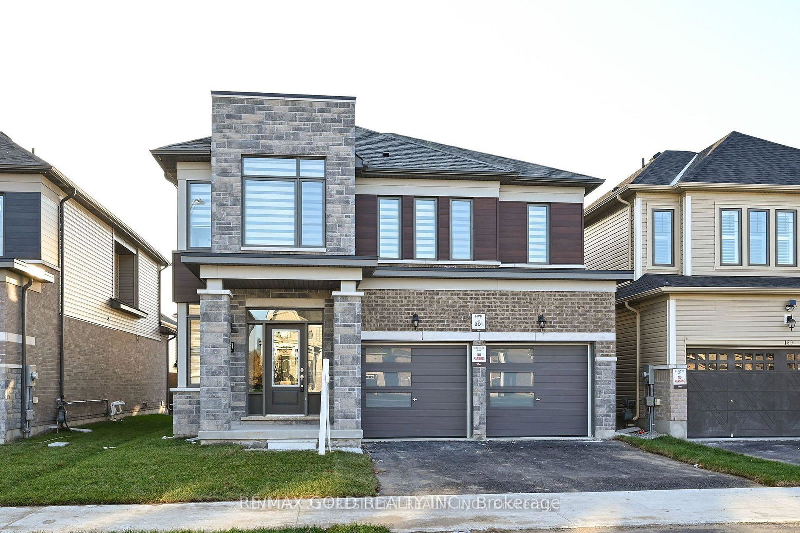 161-terry-fox-drive-barrie-ontario-s12605648