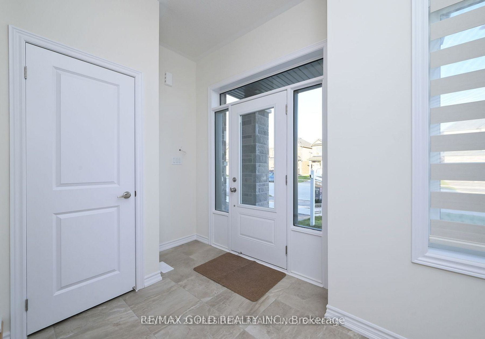 161-terry-fox-drive-barrie-ontario-s12605648