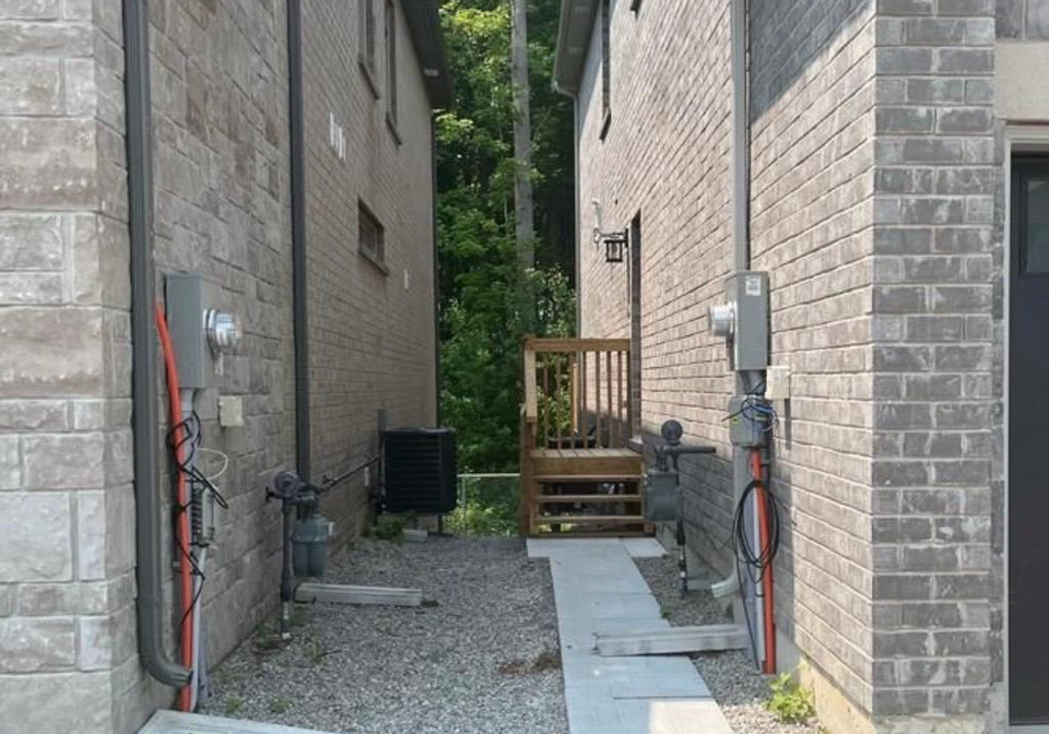 11-franklin-trail-barrie-ontario-s12610412