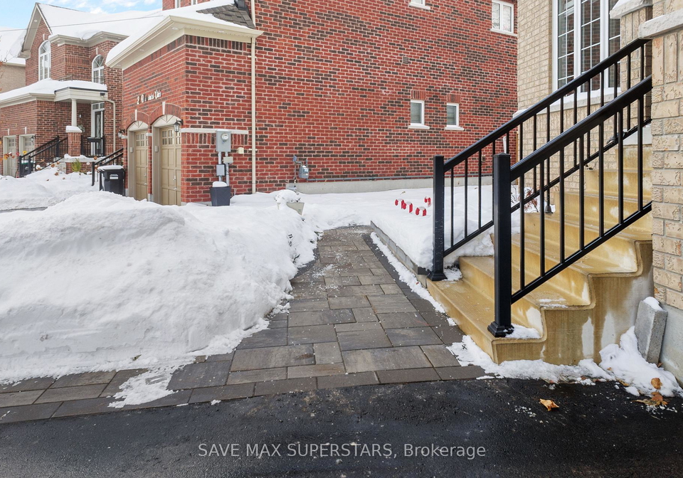 30-westminster-circle-barrie-ontario-s12611232