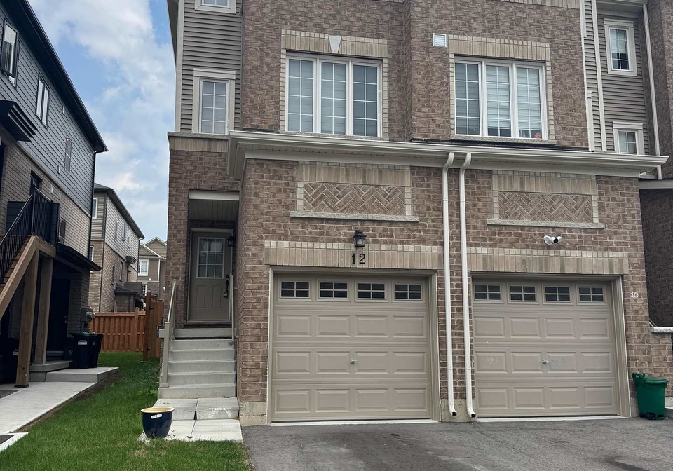 12-pumpkin-corner-crescent-barrie-ontario-s12612894