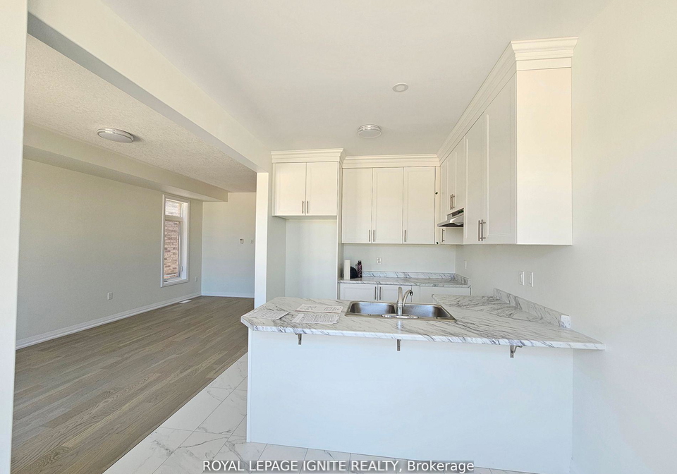 61-copperhill-heights-barrie-ontario-s12613564
