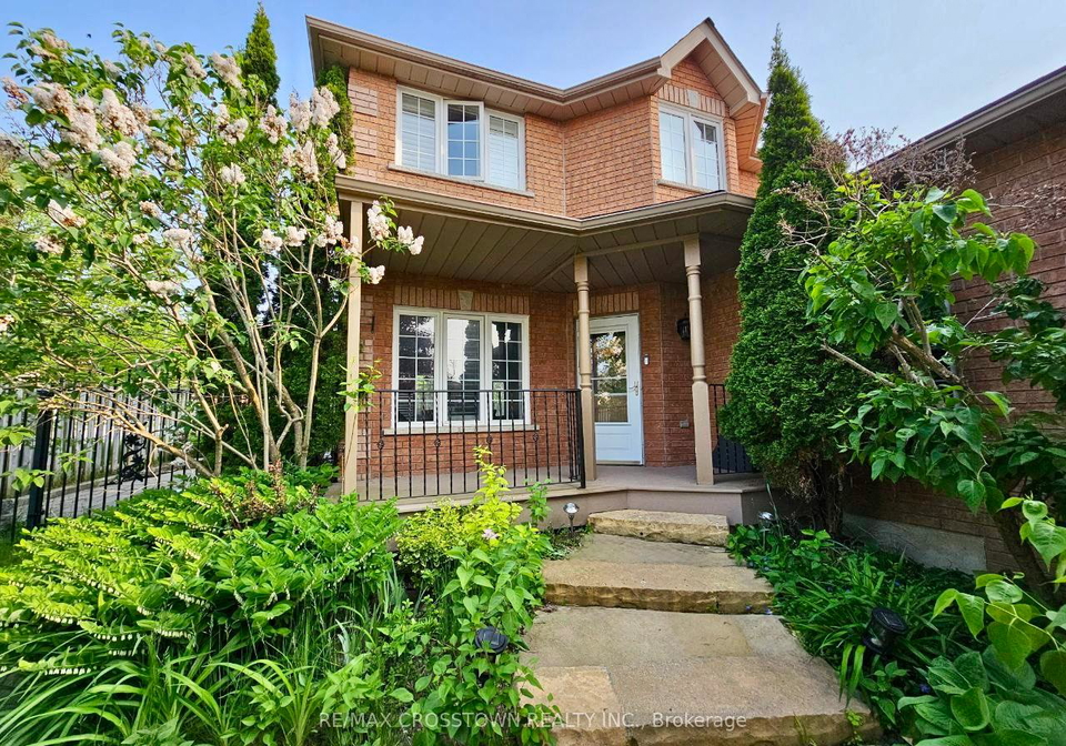 1-black-ash-trail-barrie-ontario-s12615414