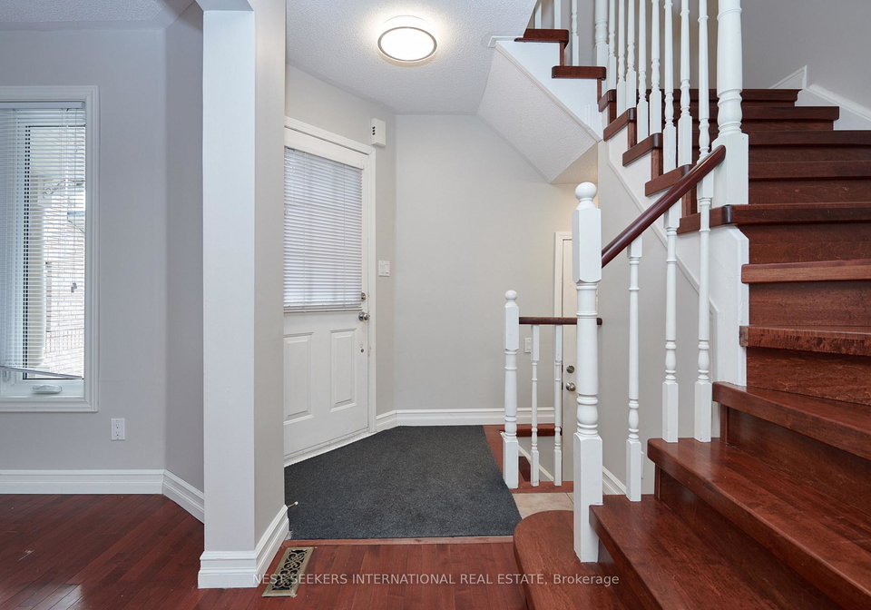 42-montserrand-street-barrie-ontario-s12616314
