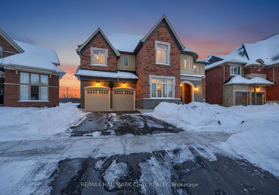 13-sanford-circle-springwater-ontario-s12616342