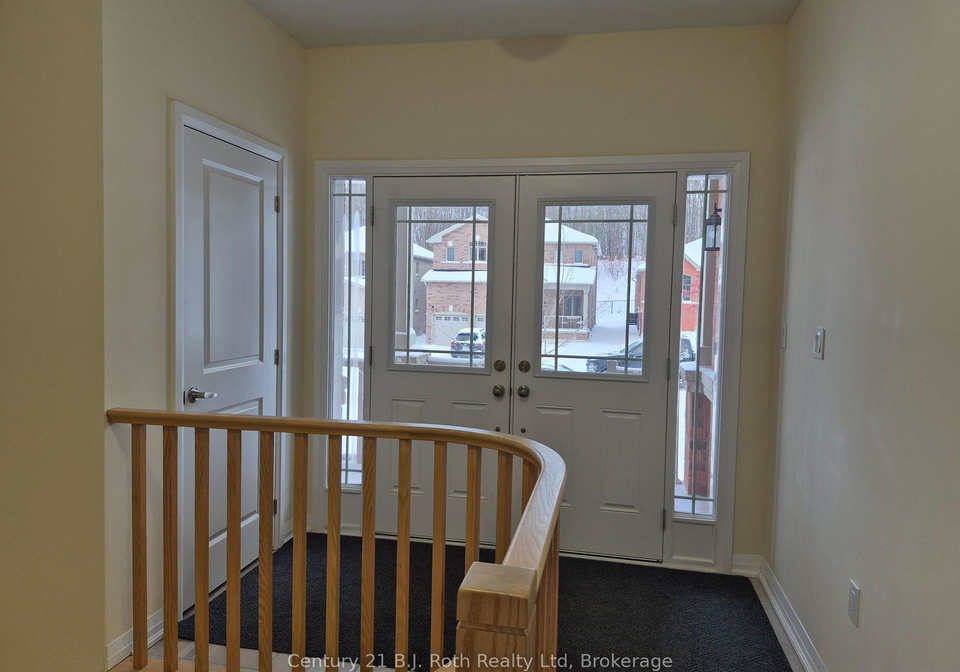 18-revol-road-penetanguishene-ontario-s12616482