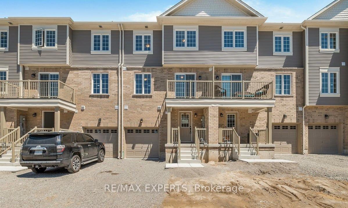 20-silo-mews-barrie-ontario-s12617132