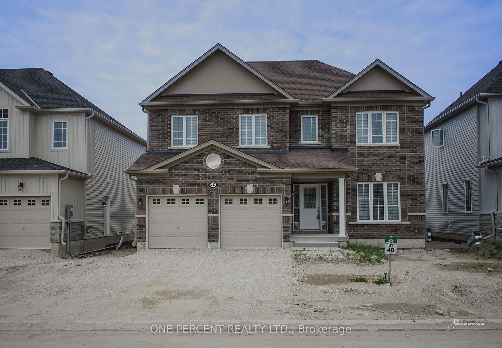 242-springfield-crescent-clearview-ontario-s12627604