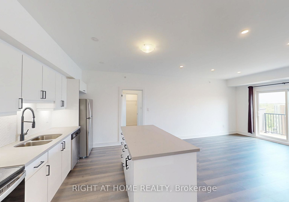 4-spice-way-barrie-ontario-s12628444